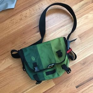 Timbuk2 small messanger back good condition